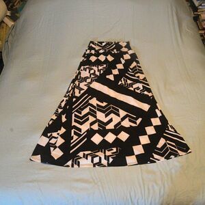 2/$10 AGB Black and White Maxi Skirt with a Geometric Striped Design MUST BUNDLE